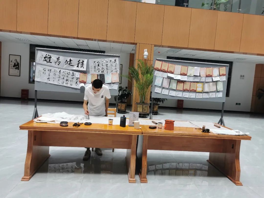 e12c80bac69870c041713bf096f18563.jpg e12c80bac69870c041713bf096f18563.jpg