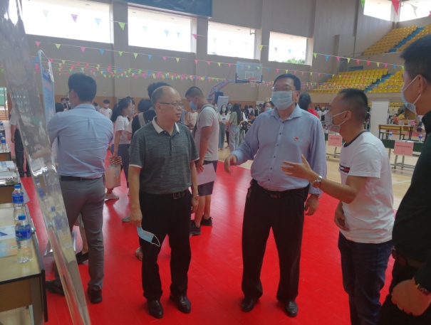 鎷涜仒浼? 鎷涜仒浼?